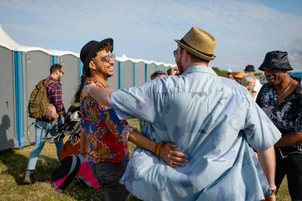 Best Best portable toilet rental  in Brooklyn Center, MN